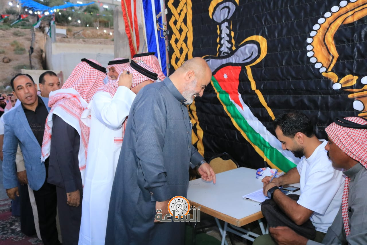 Madar Al-Saa Images 0.257292423307393