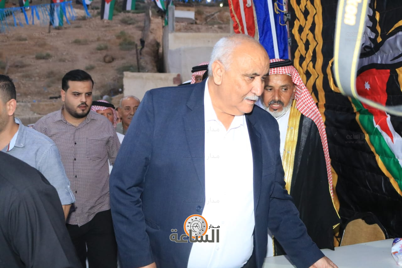 Madar Al-Saa Images 0.7233617043610221