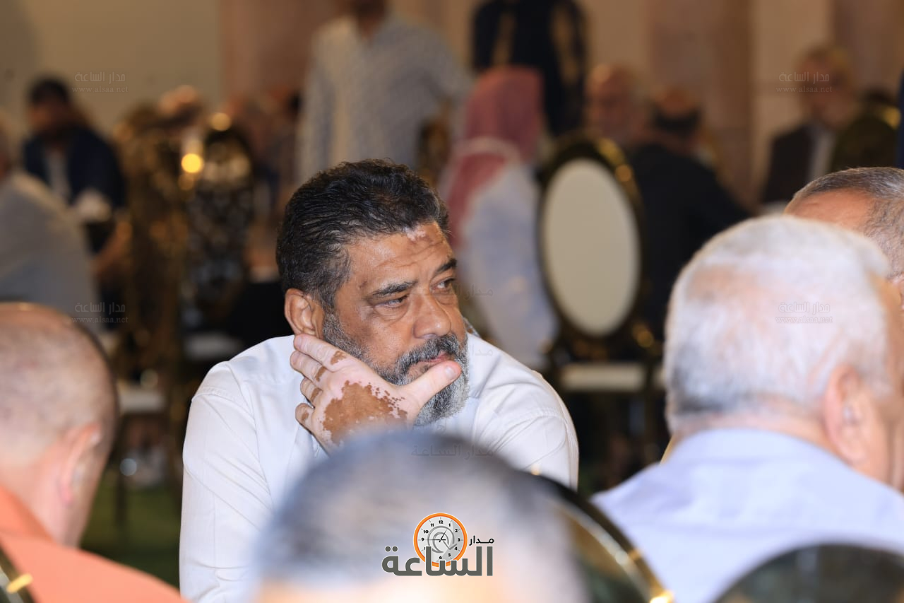 Madar Al-Saa Images 0.9815340371012727