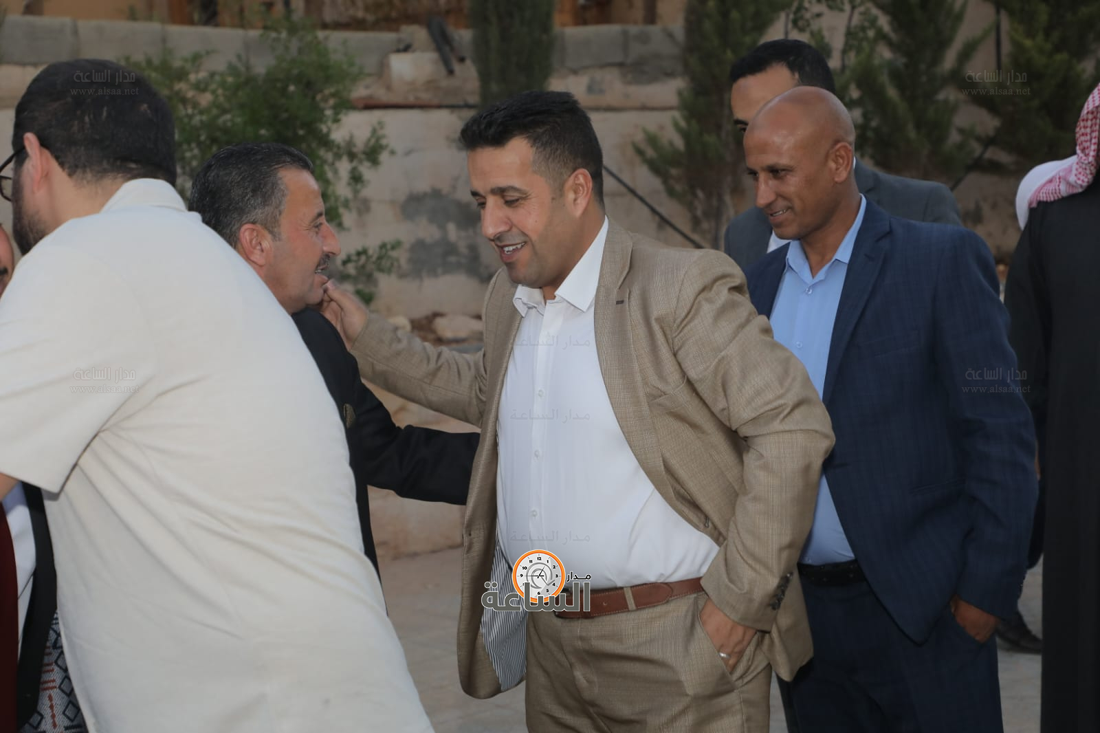 Madar Al-Saa Images 0.7984884383195568