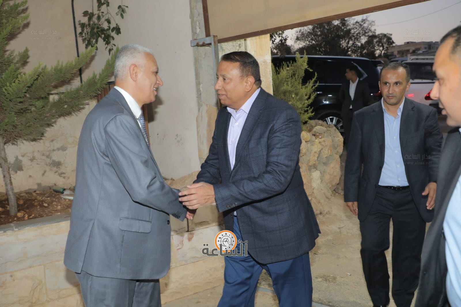 Madar Al-Saa Images 0.11008833432819065