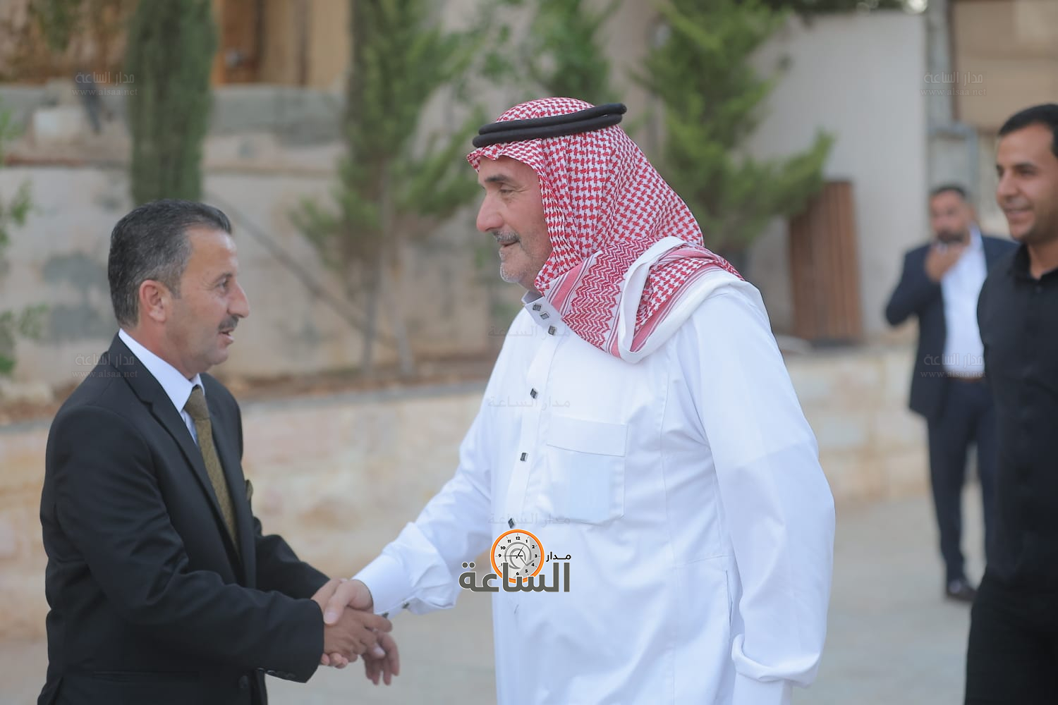 Madar Al-Saa Images 0.4401025525247032