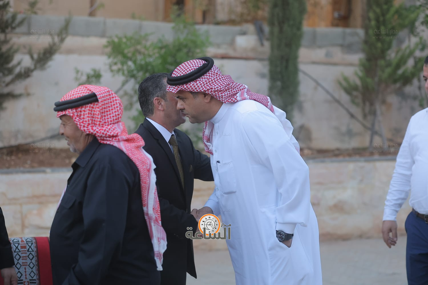 Madar Al-Saa Images 0.9435305697044243