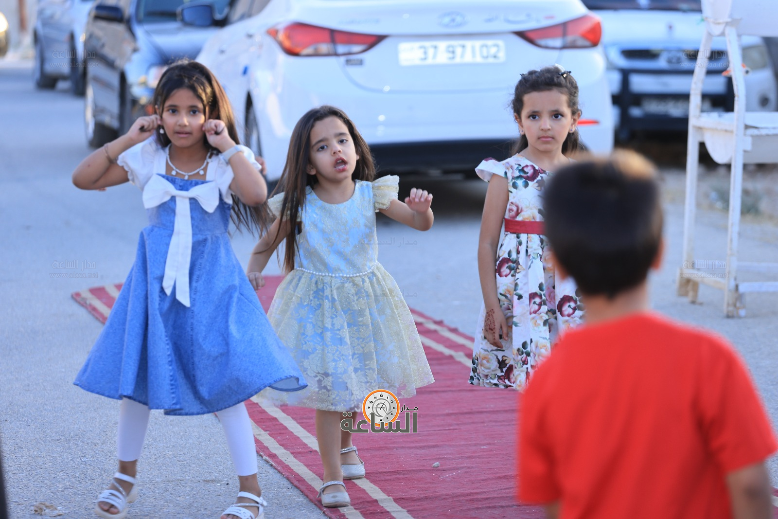 Madar Al-Saa Images 0.897474415134141