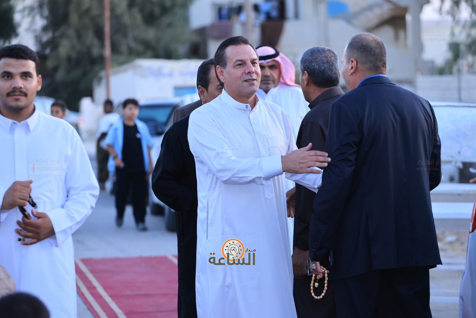 Madar Al-Saa Images 0.8334602660274736