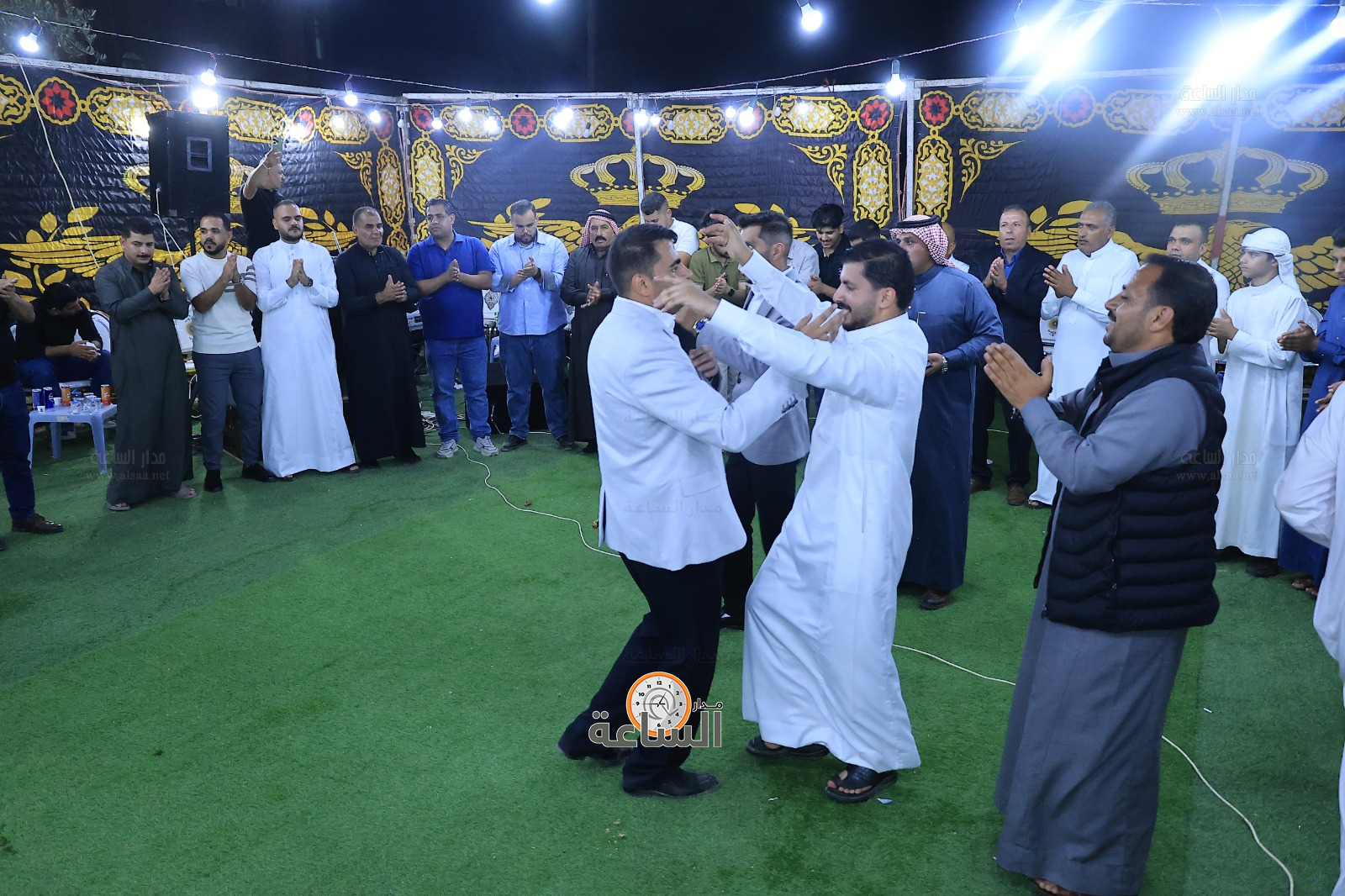 Madar Al-Saa Images 0.4191545591105107