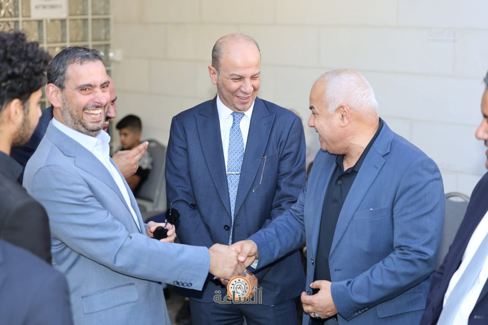 Madar Al-Saa Images 0.05456127385639786