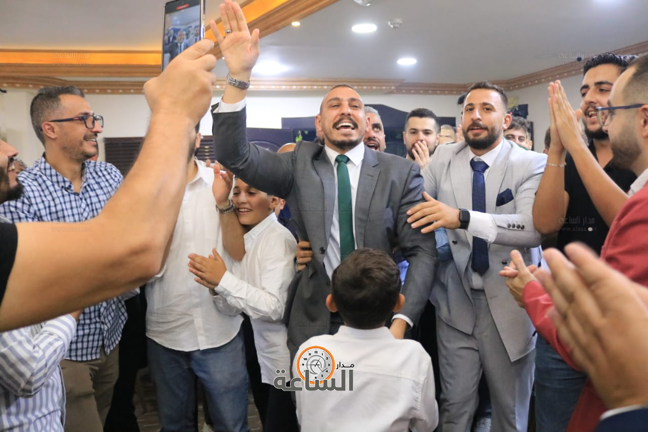 Madar Al-Saa Images 0.017697299540591183