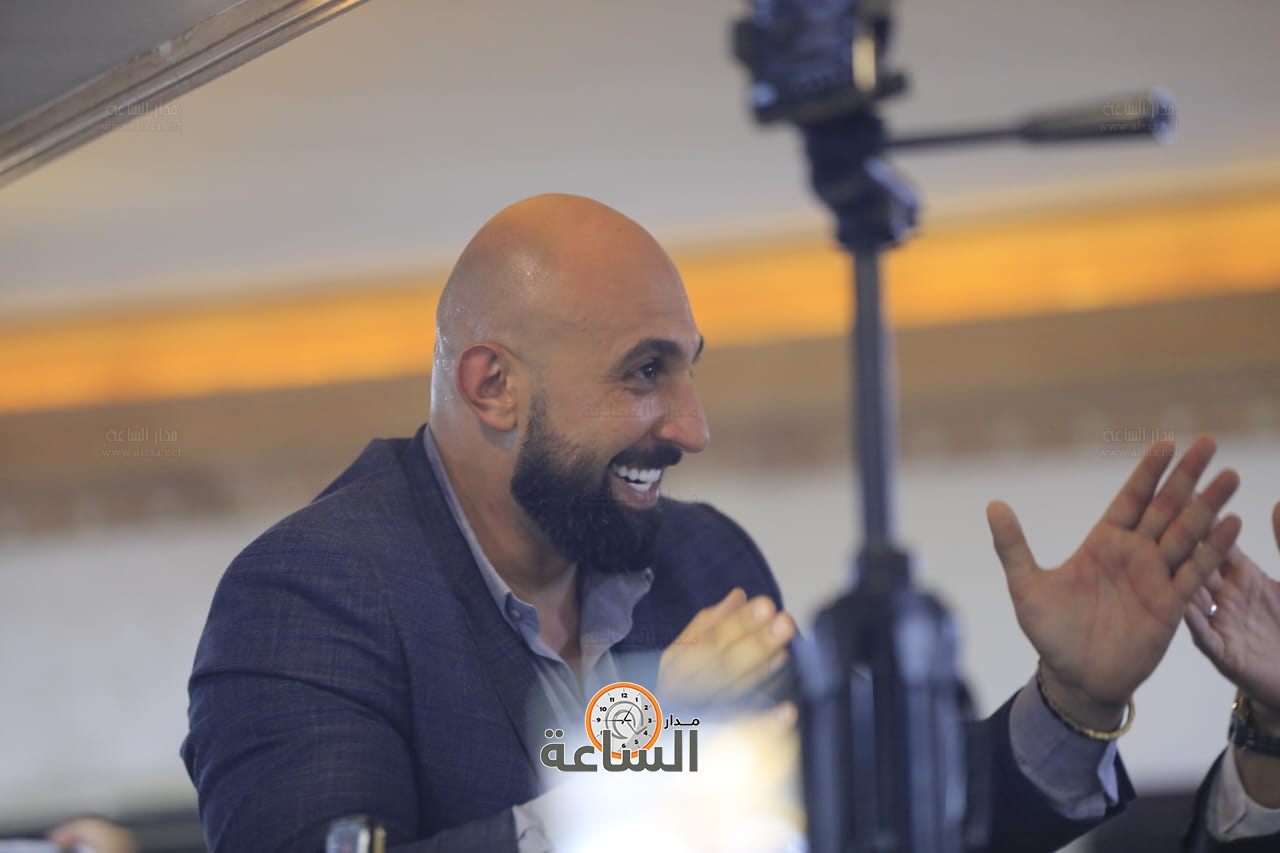 Madar Al-Saa Images 0.16325449886180243