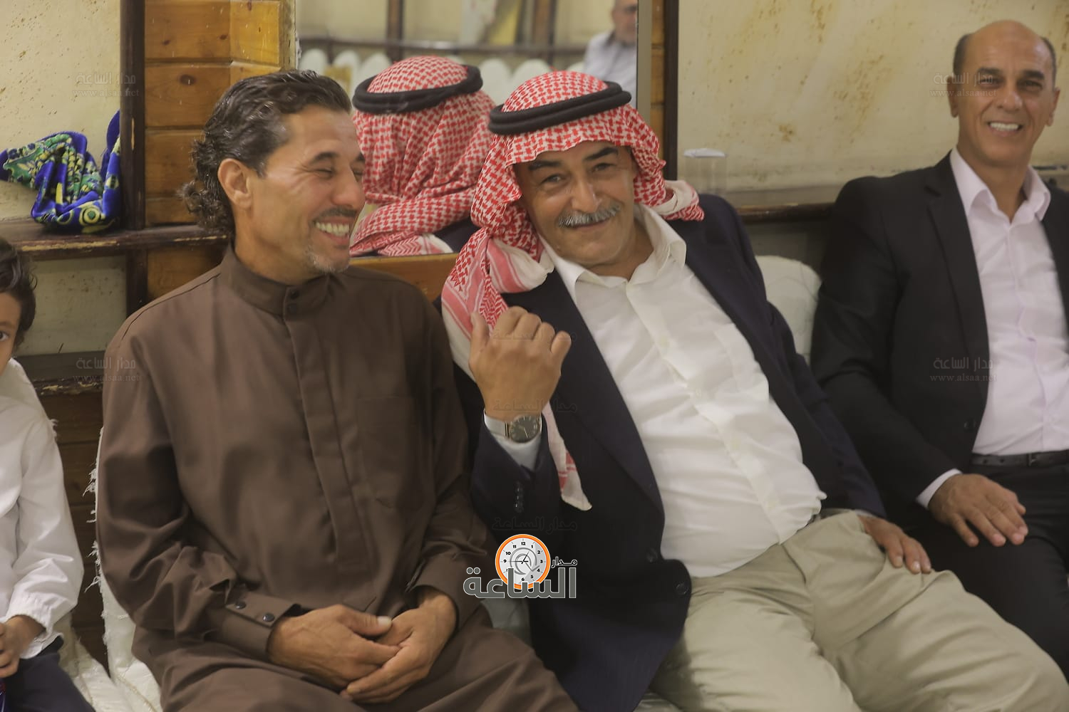 Madar Al-Saa Images 0.44463074479330356