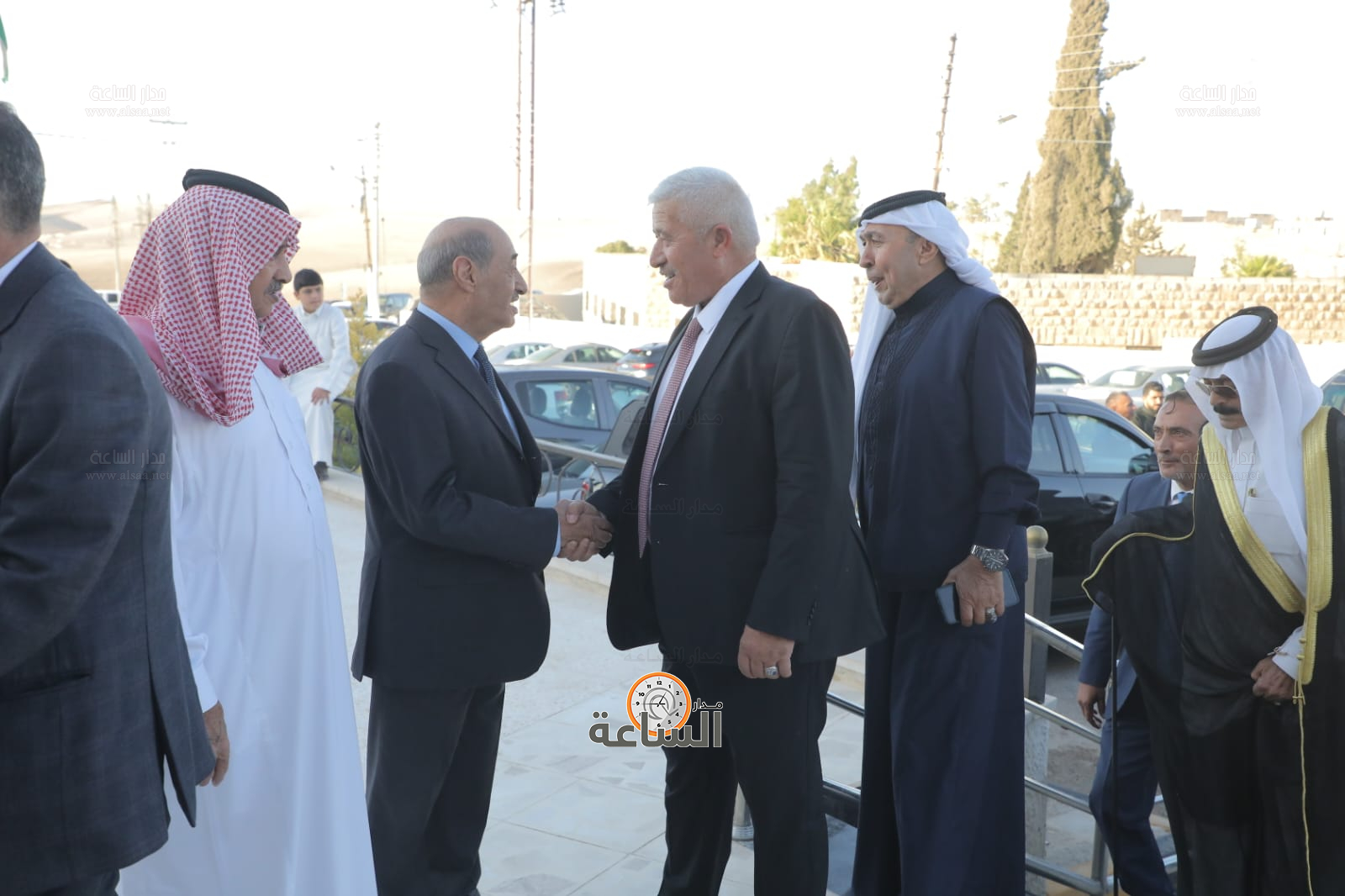 Madar Al-Saa Images 0.3501199882591882