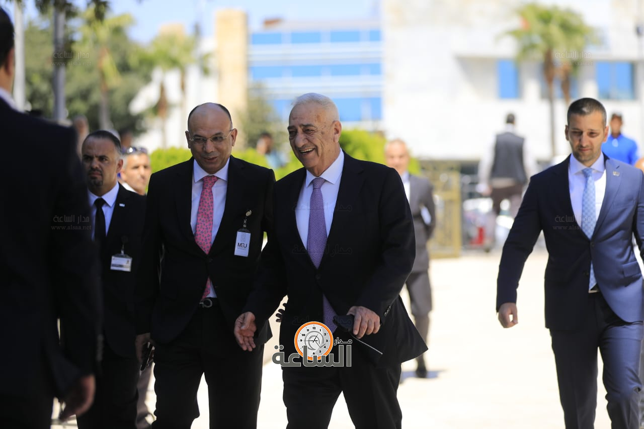 Madar Al-Saa Images 0.5392343138855725