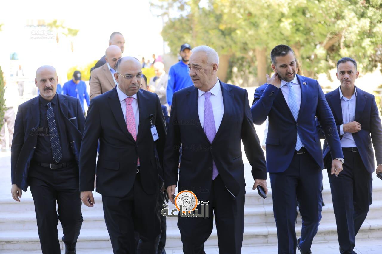 Madar Al-Saa Images 0.743115812521377