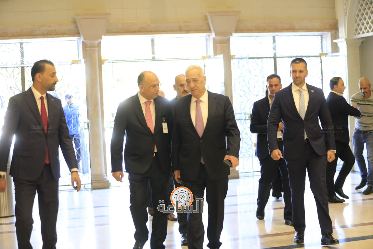 Madar Al-Saa Images 0.8113343117564787