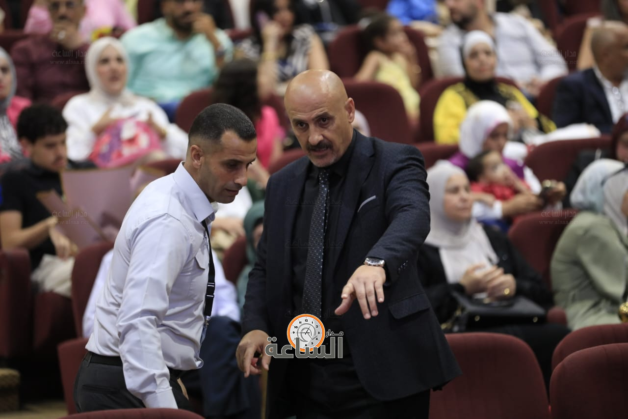 Madar Al-Saa Images 0.8692636675758773