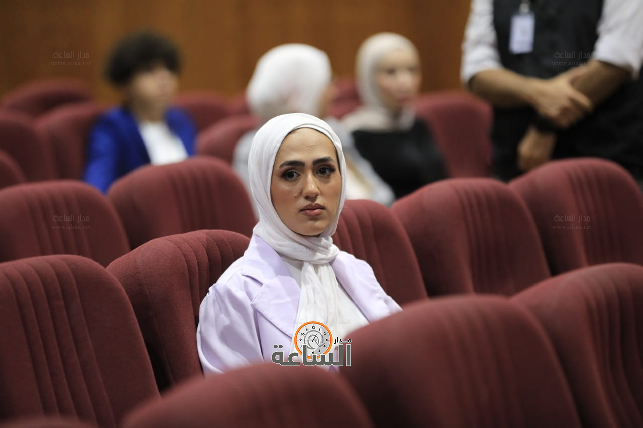 Madar Al-Saa Images 0.748095853482712