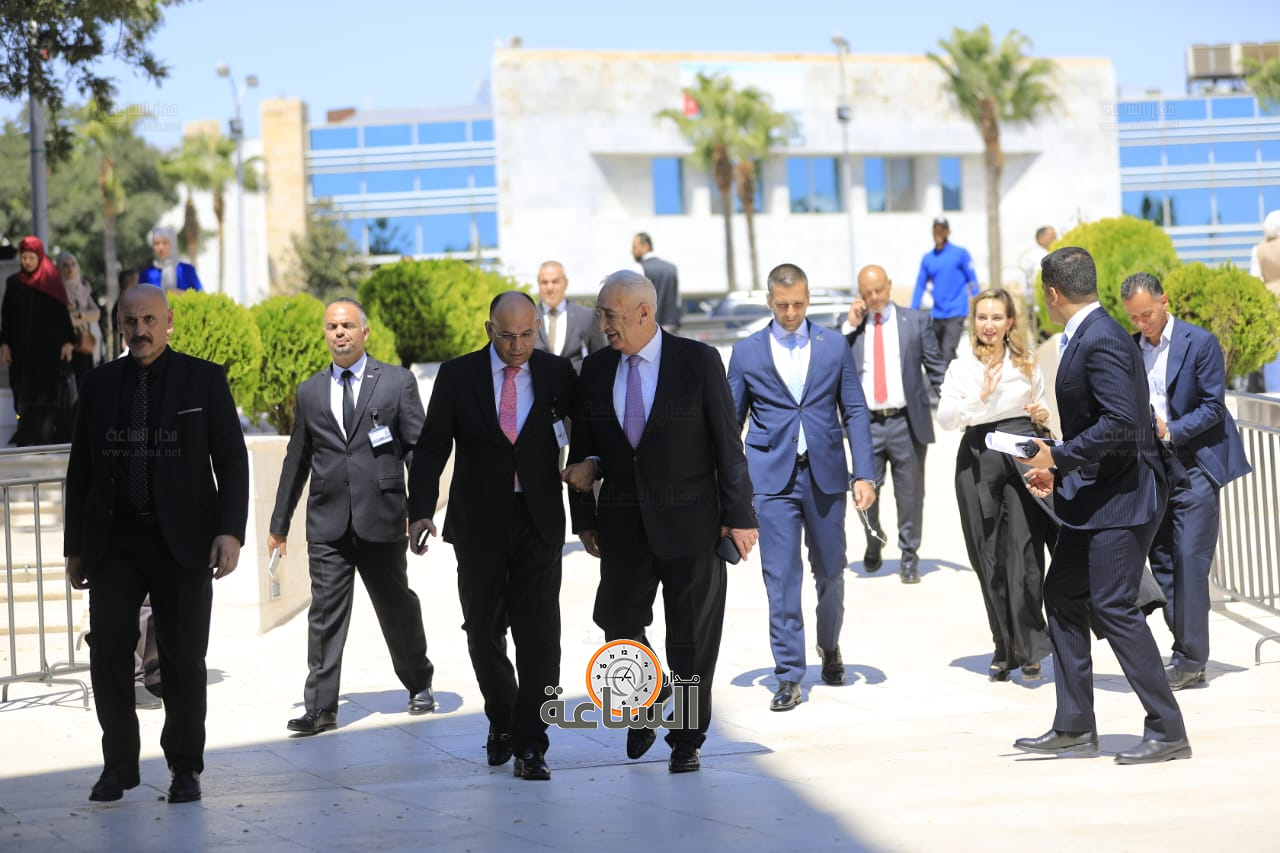 Madar Al-Saa Images 0.9677458656397673