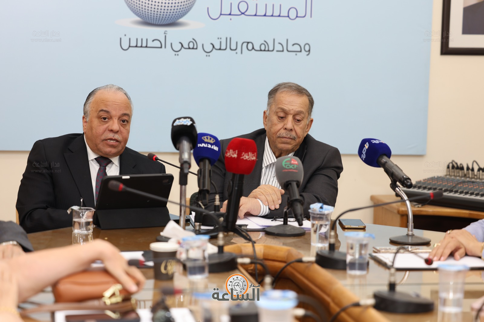 Madar Al-Saa Images 0.10720368545196268