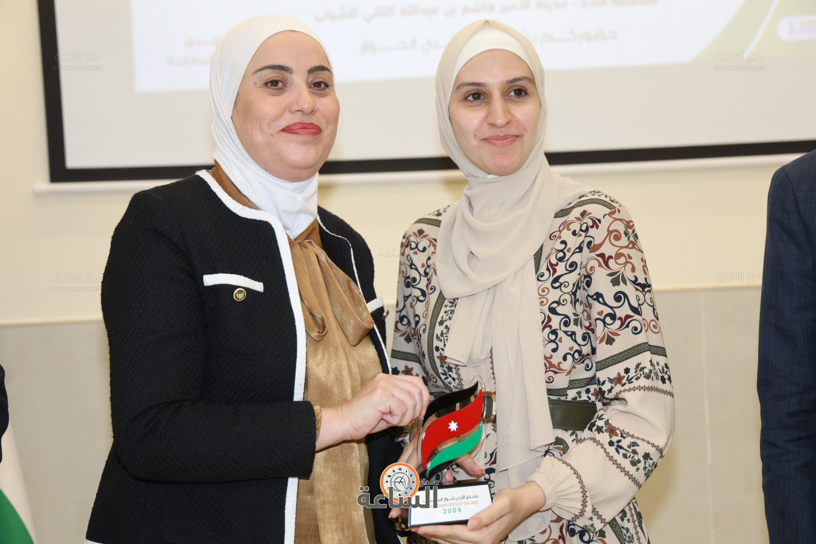 Madar Al-Saa Images 0.22681693579424977