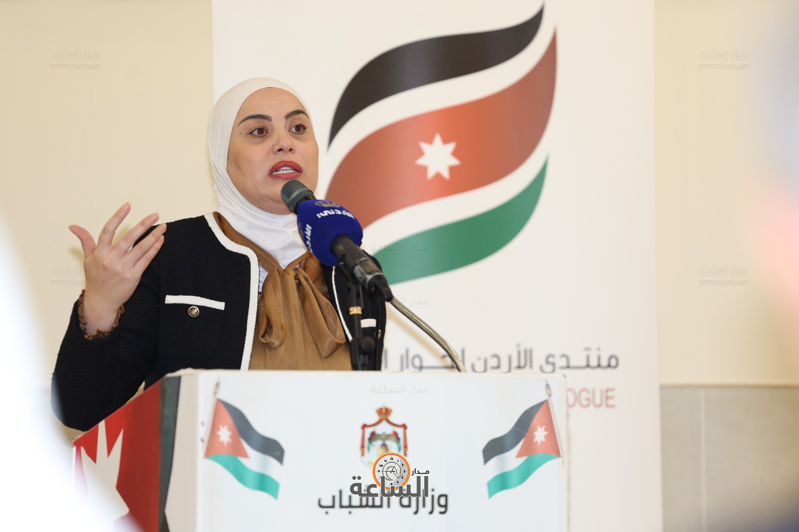 Madar Al-Saa Images 0.6895595792763454