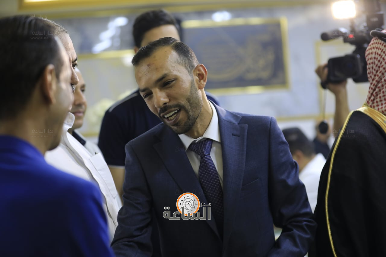 Madar Al-Saa Images 0.19395858445074987