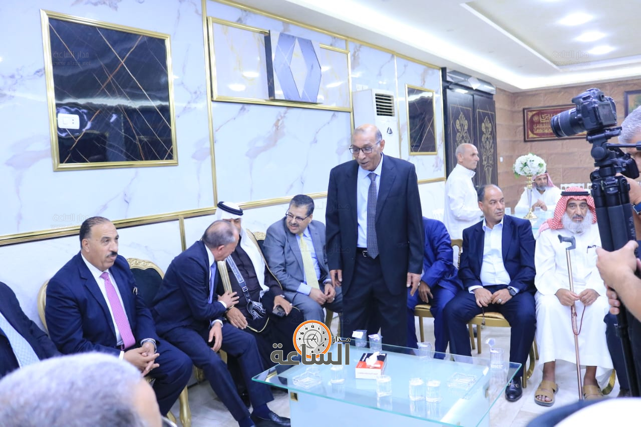 Madar Al-Saa Images 0.3774717417747945