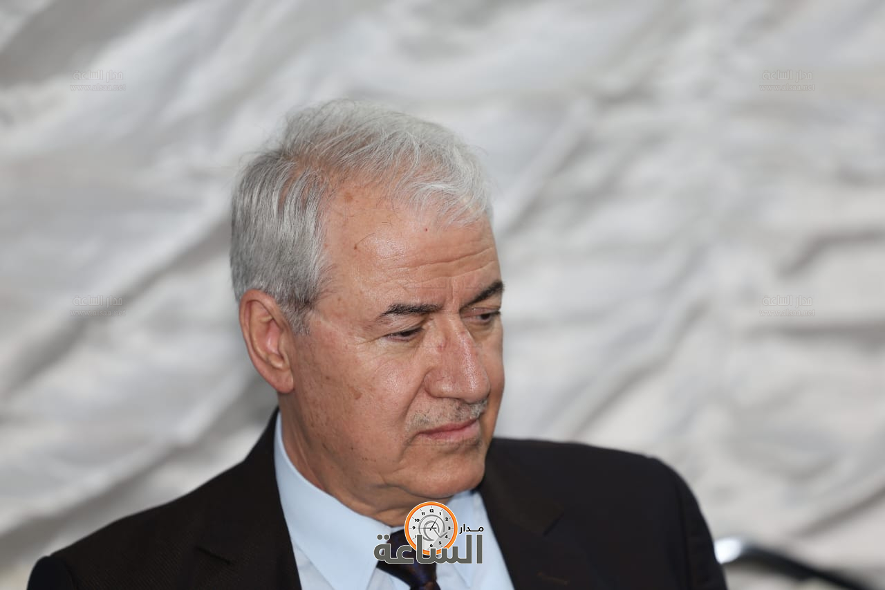 Madar Al-Saa Images 0.8964773714162165