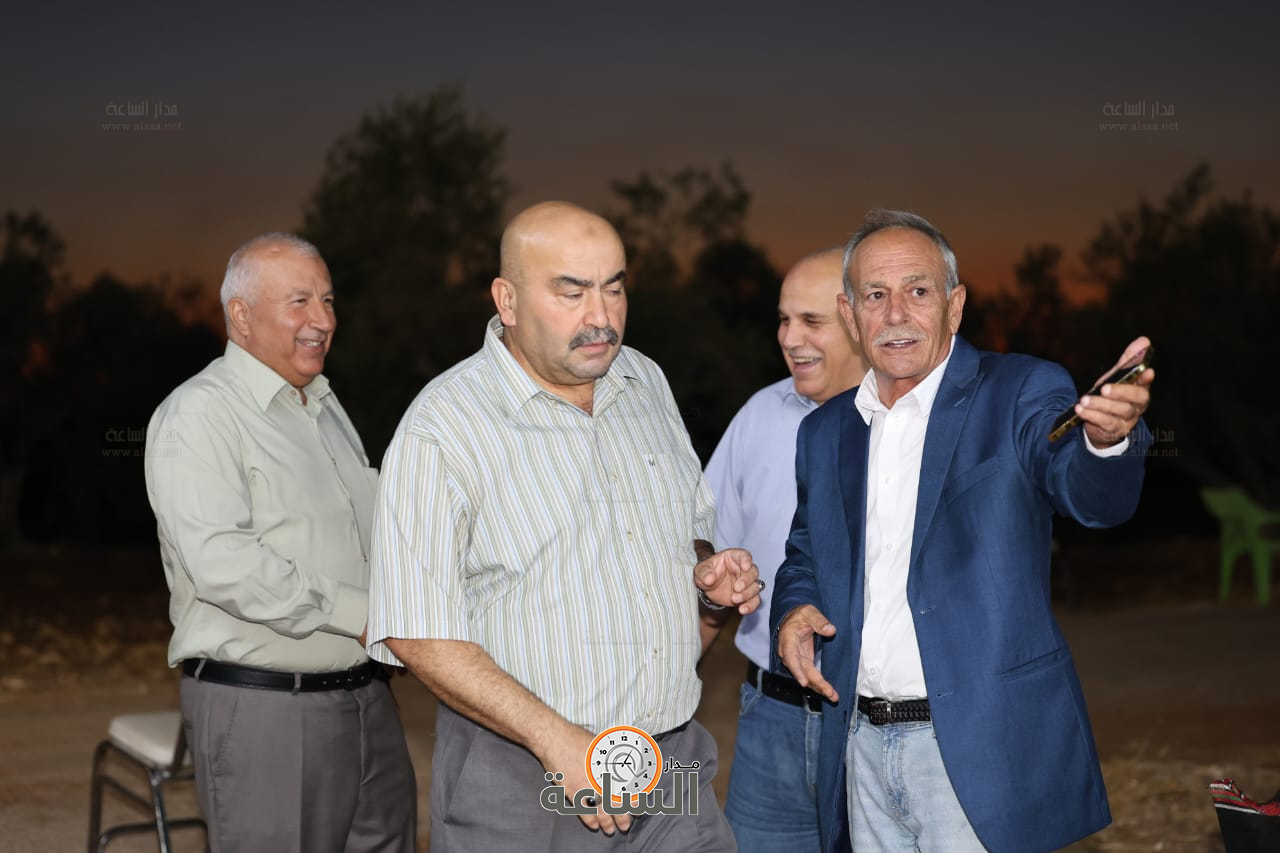 Madar Al-Saa Images 0.18509710026355042