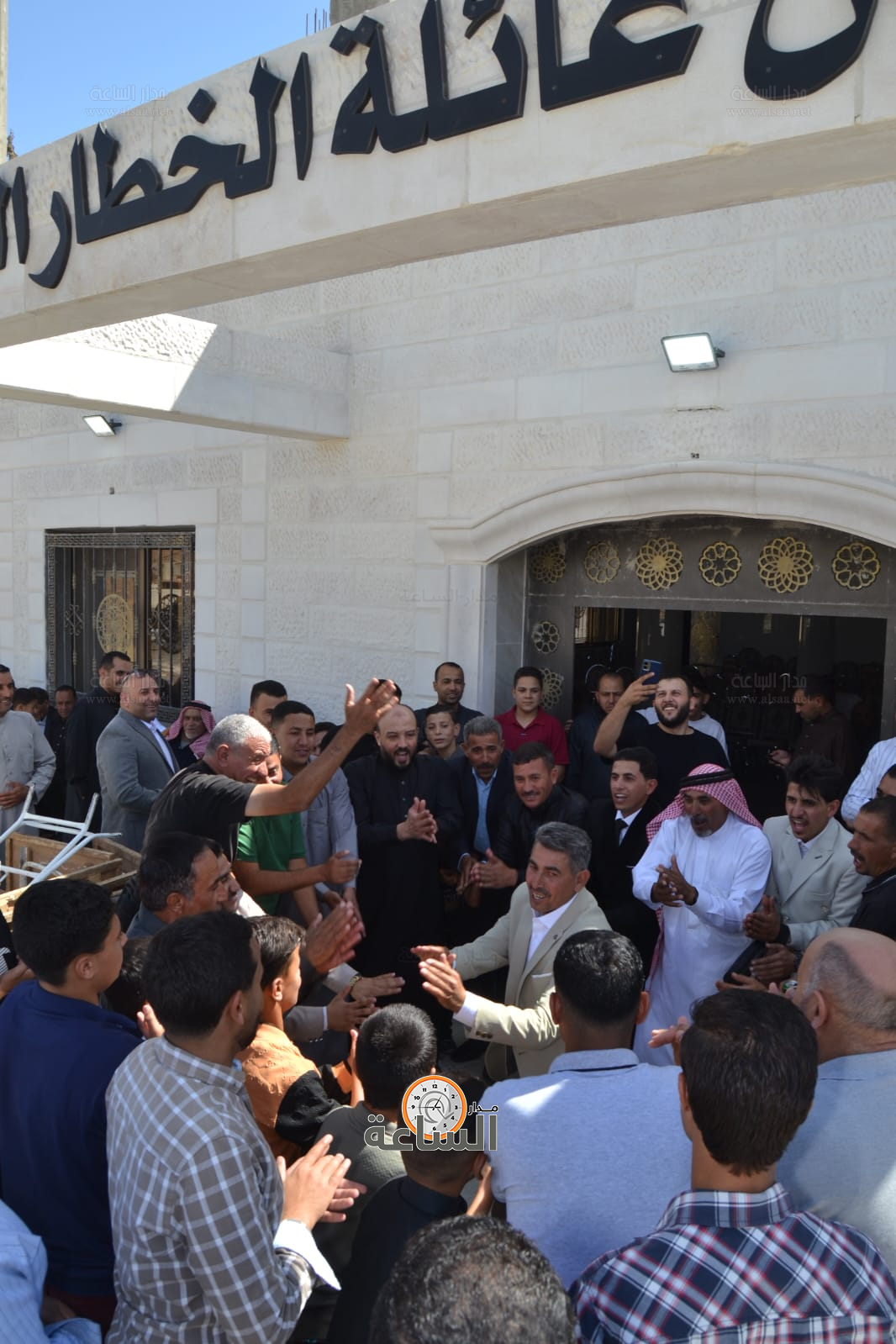 Madar Al-Saa Images 0.1491599457531554