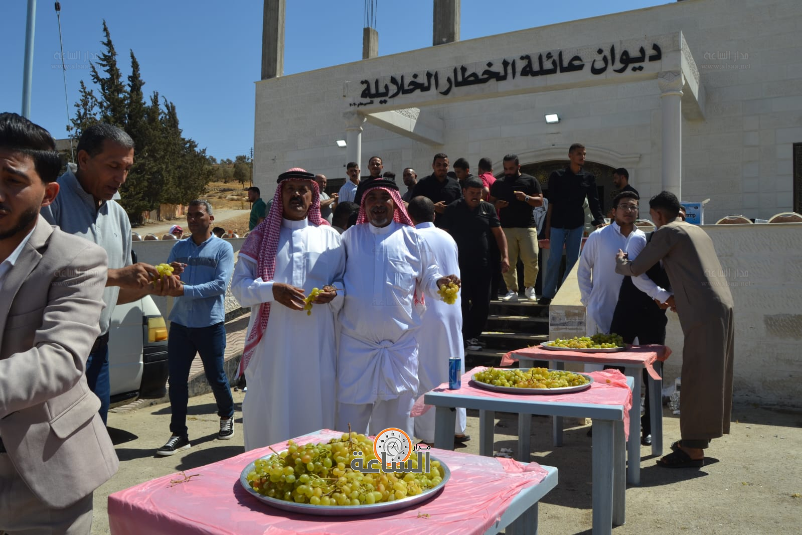 Madar Al-Saa Images 0.44998108853297614