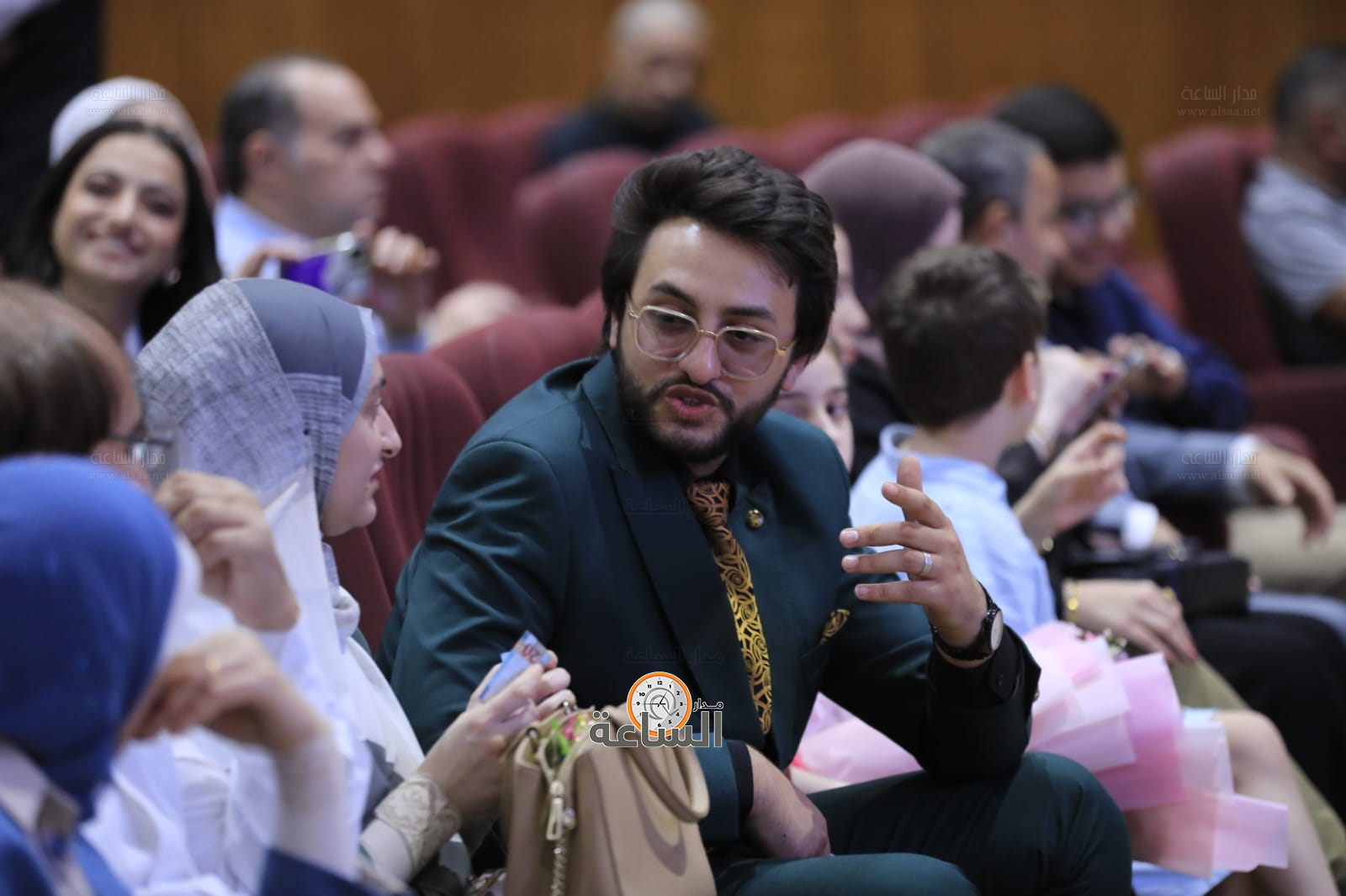 Madar Al-Saa Images 0.5972439884954404