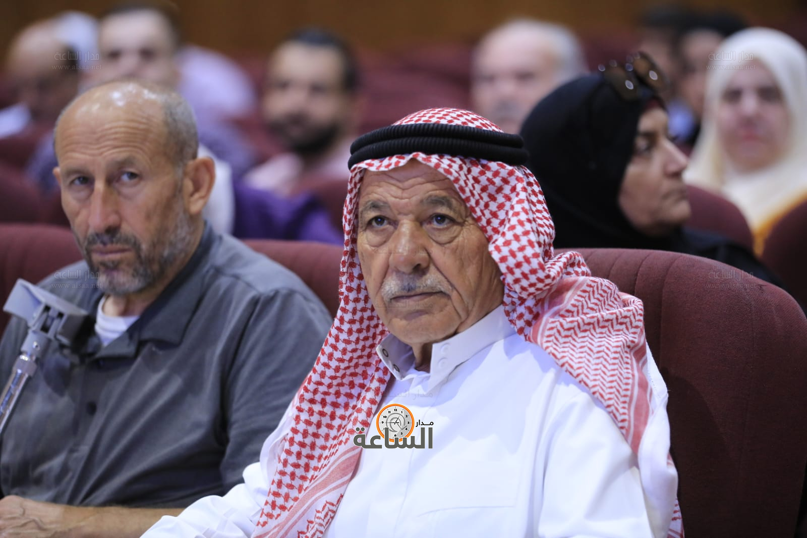 Madar Al-Saa Images 0.42241689573486796