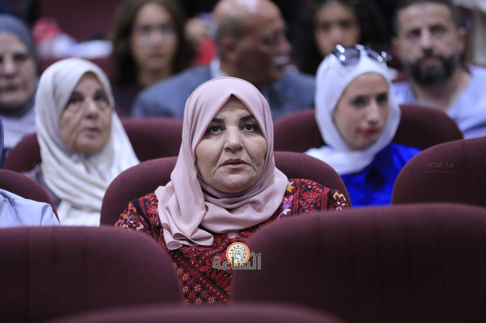 Madar Al-Saa Images 0.6982268698233585