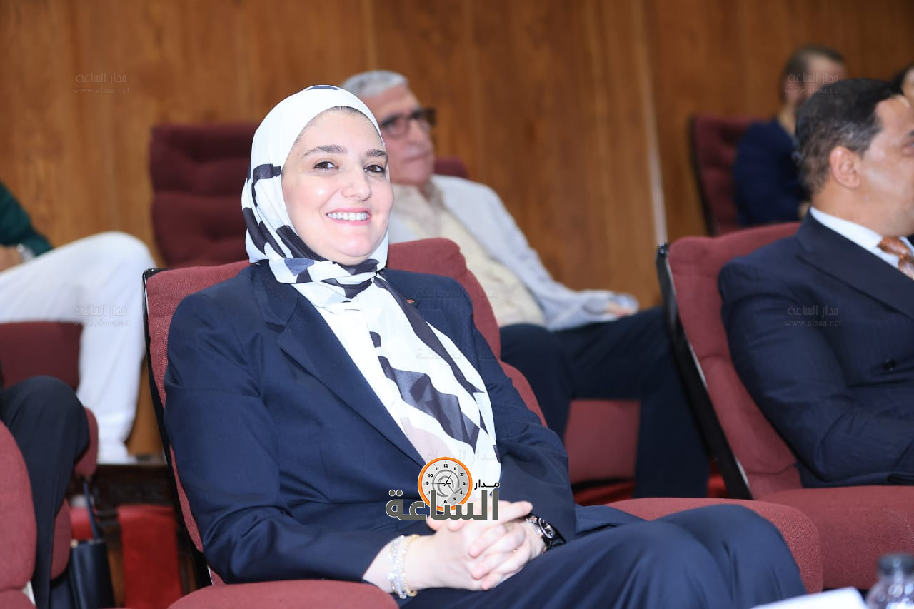 Madar Al-Saa Images 0.47595868864567215