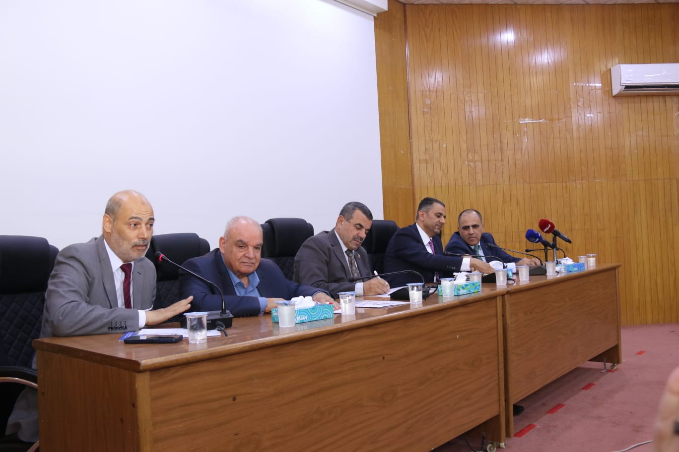 Madar Al-Saa Images 0.3457587021152295