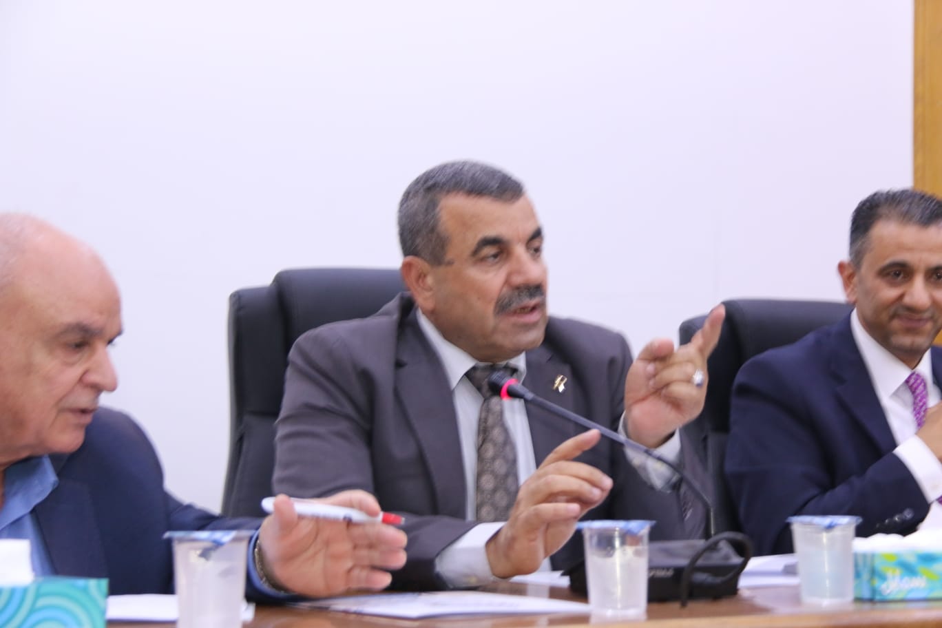 Madar Al-Saa Images 0.04644788775319486