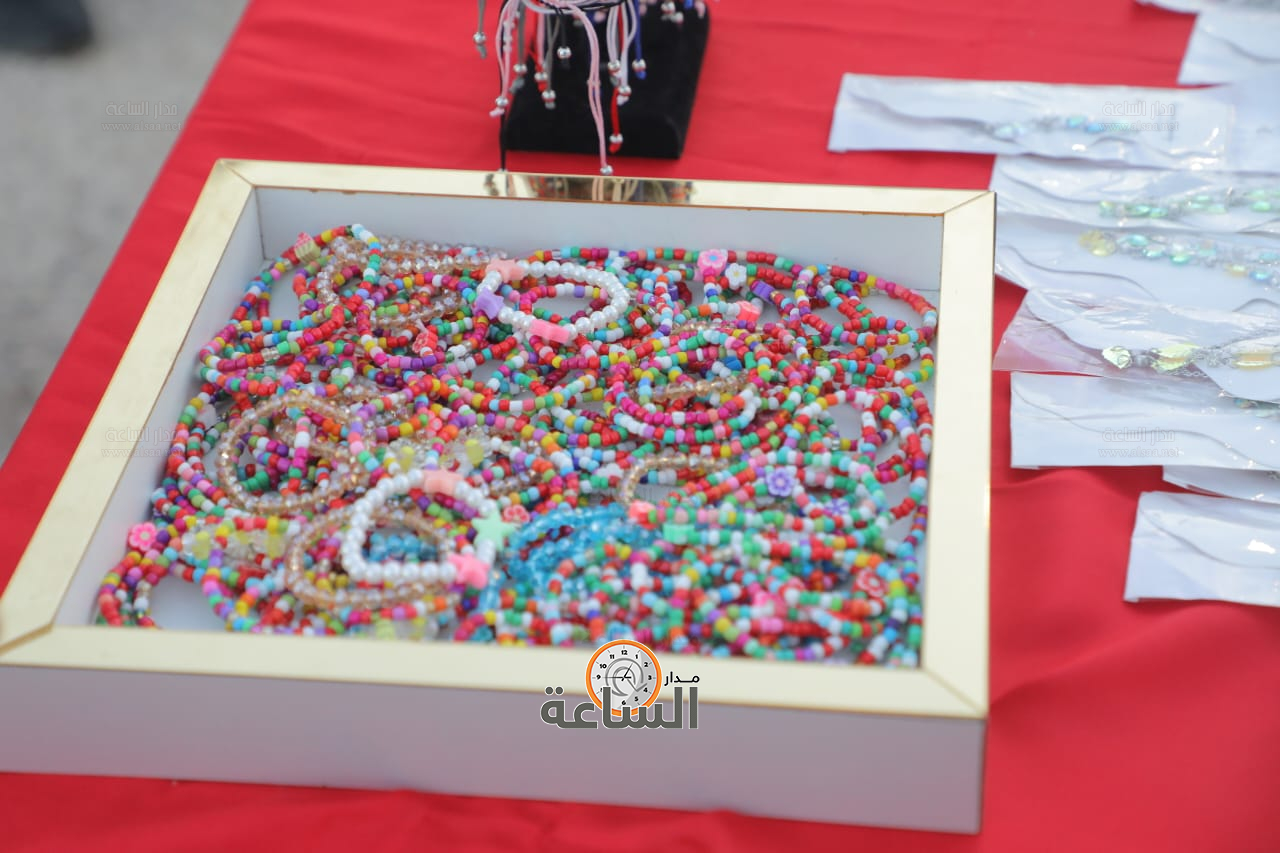 Madar Al-Saa Images 0.740918886266372