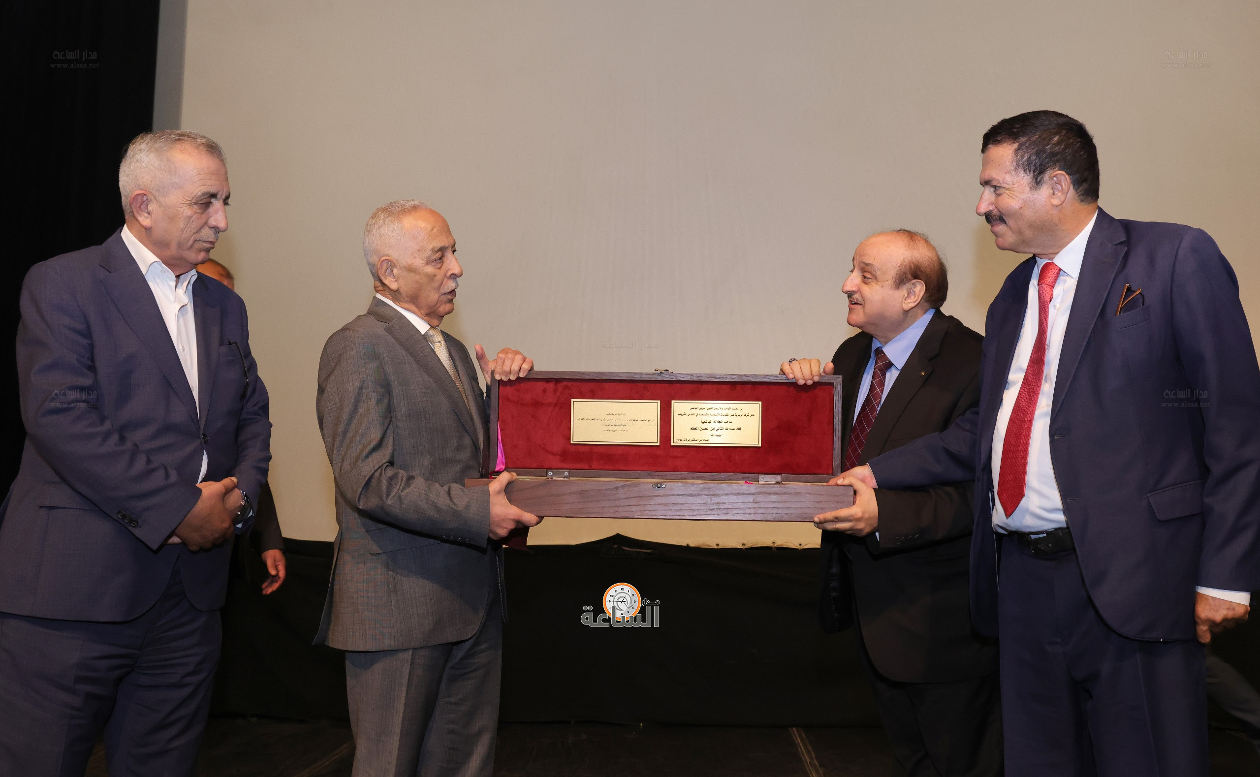 Madar Al-Saa Images 0.7653650544734351