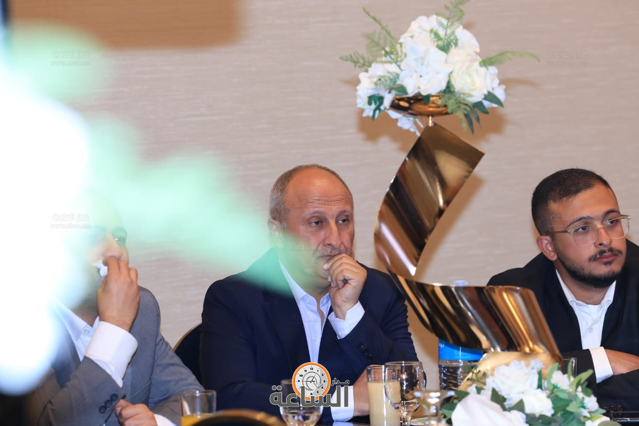 Madar Al-Saa Images 0.15641858494631333