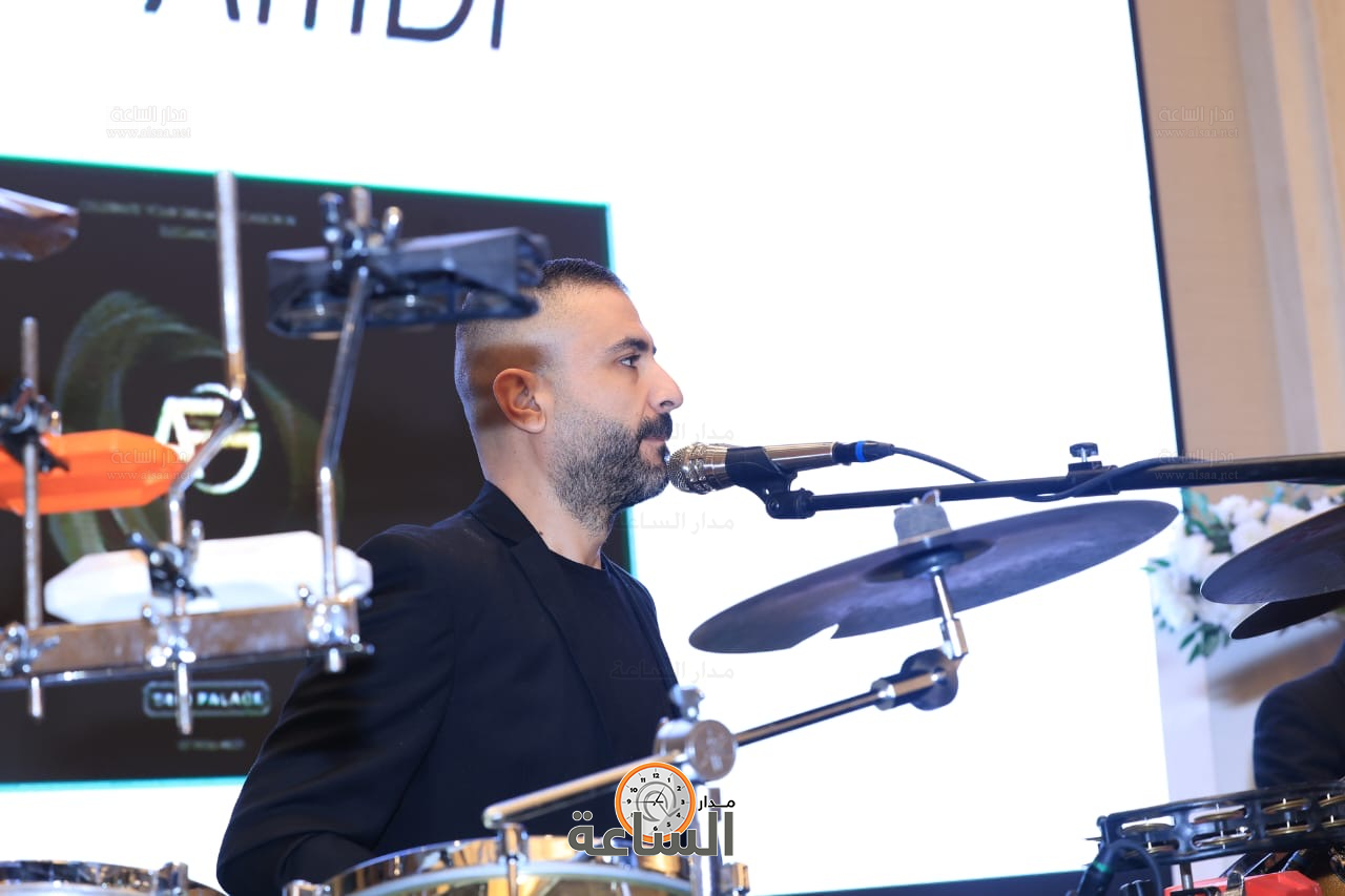 Madar Al-Saa Images 0.8633119442662147