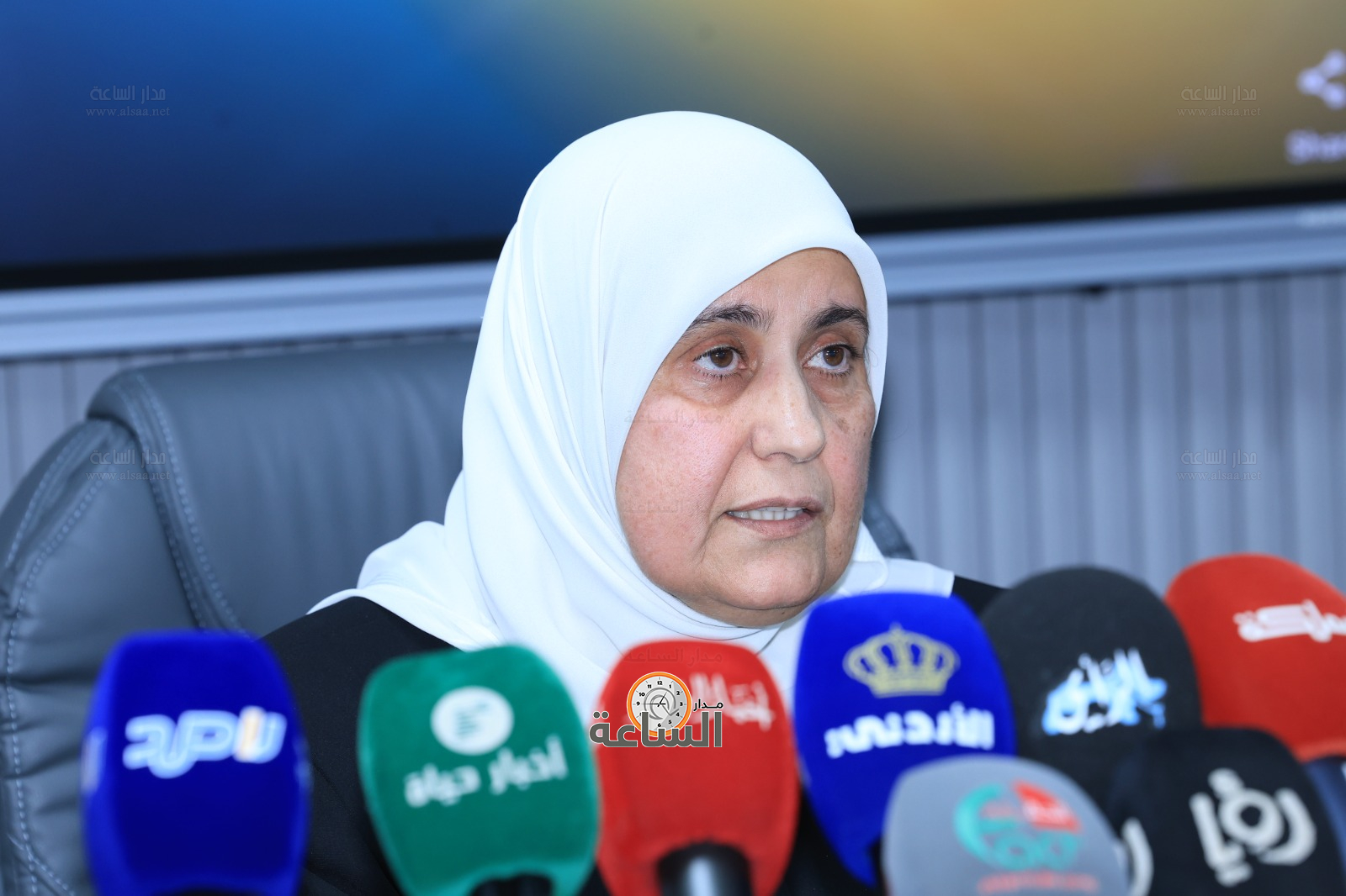 Madar Al-Saa Images 0.8761488624120621