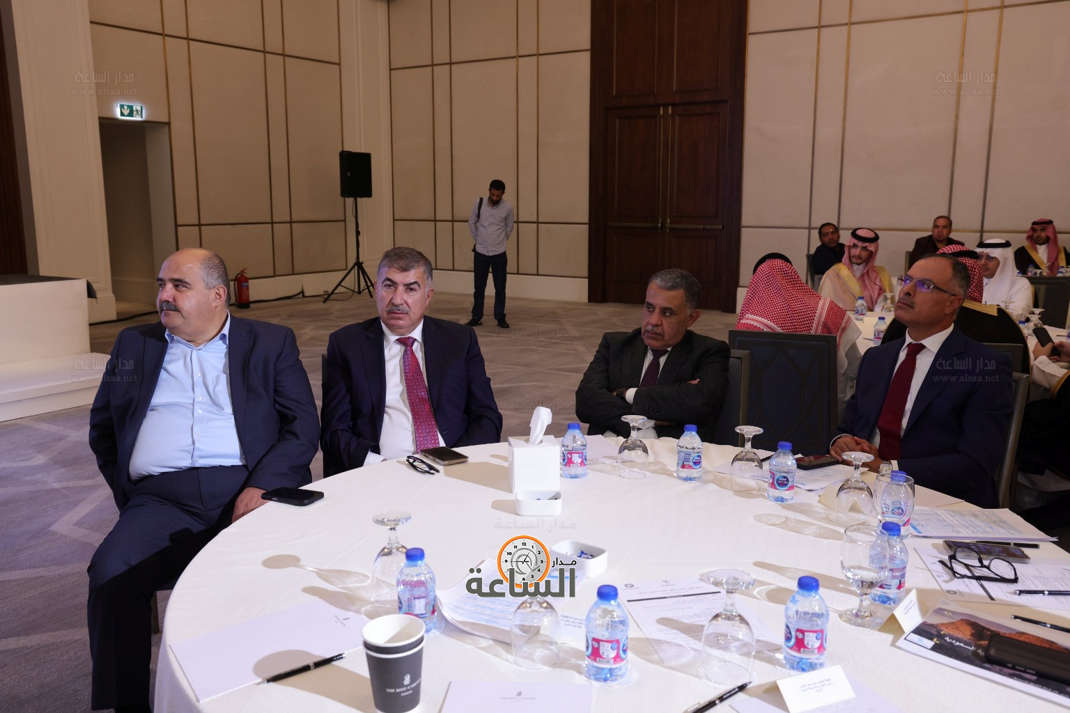 Madar Al-Saa Images 0.7156116886915047