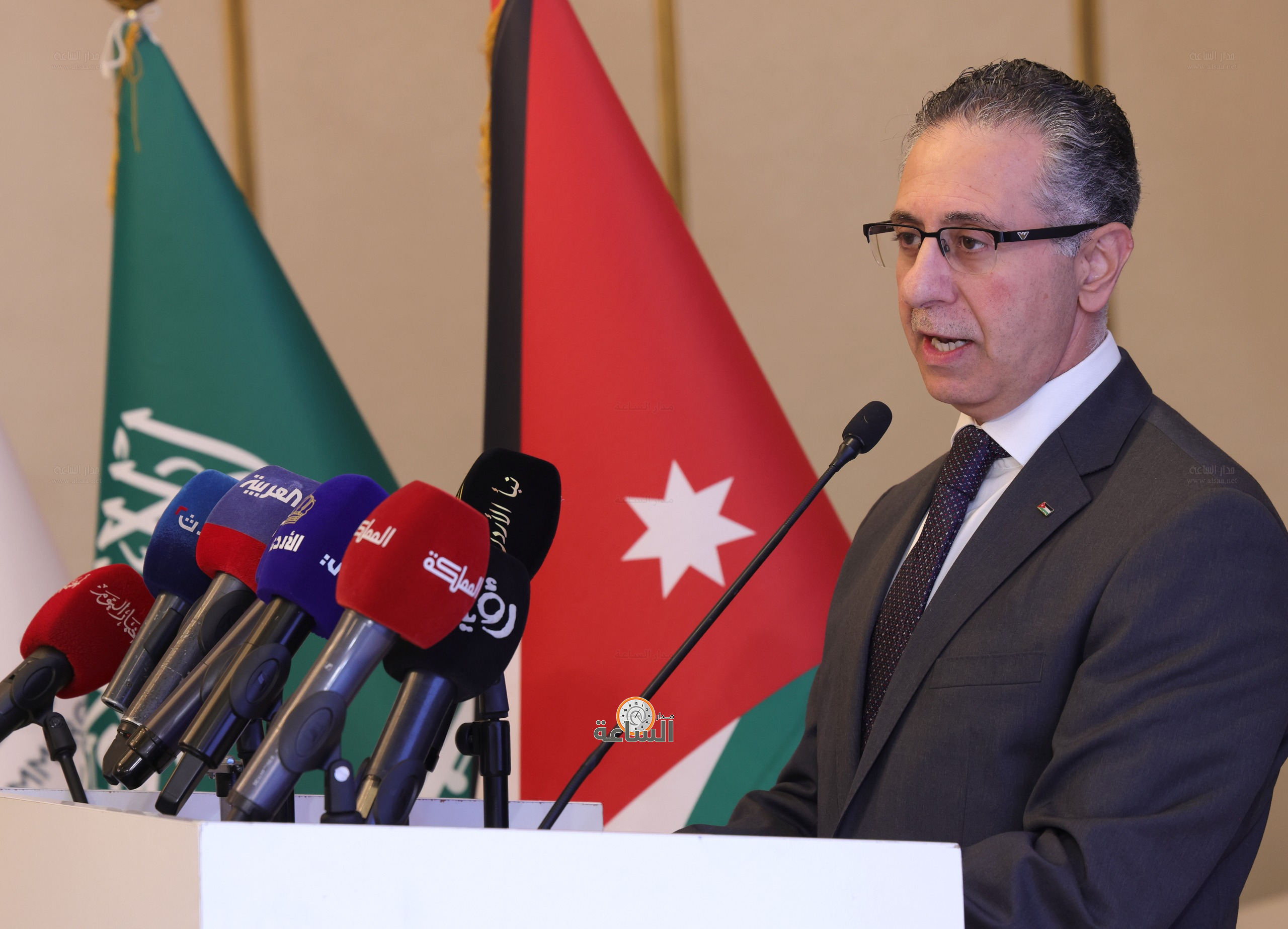 Madar Al-Saa Images 0.7190202808426862