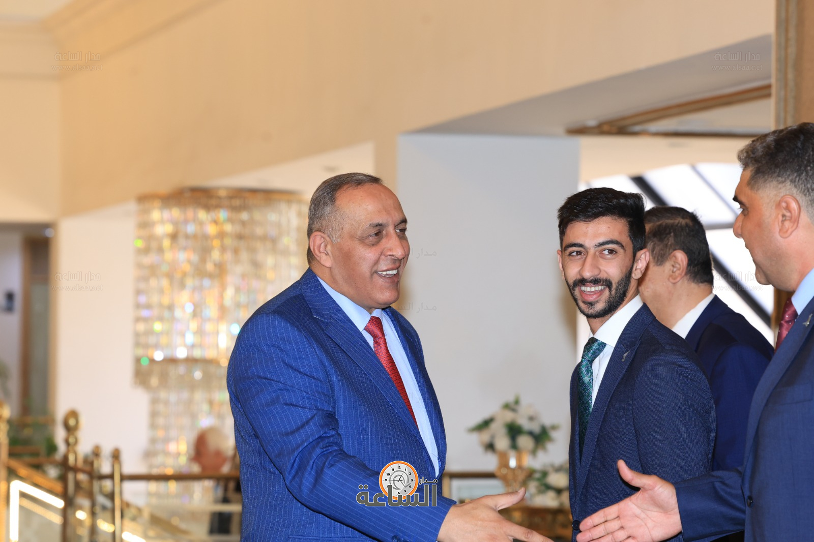 Madar Al-Saa Images 0.7379879152323676