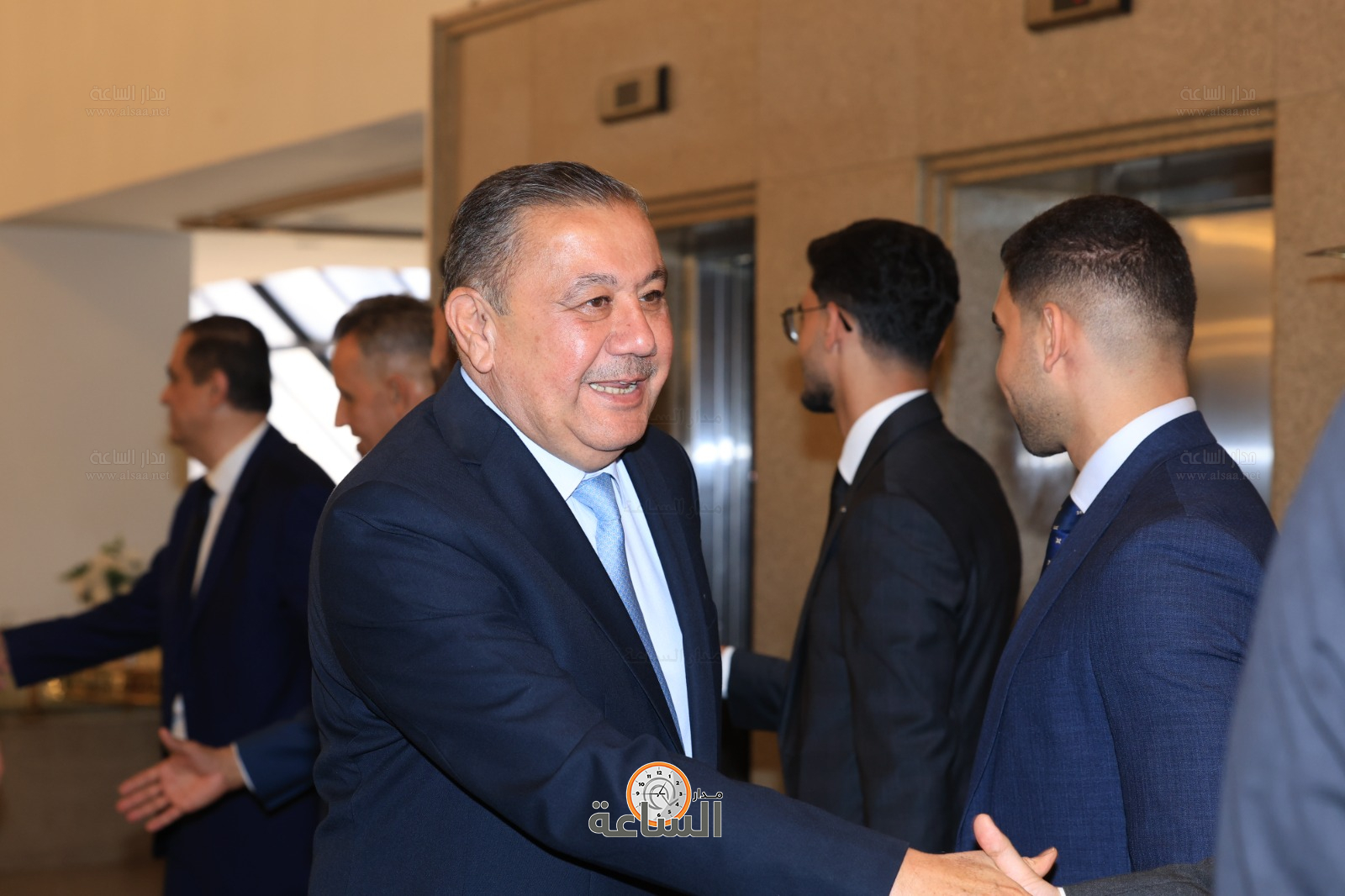 Madar Al-Saa Images 0.17319570125486905