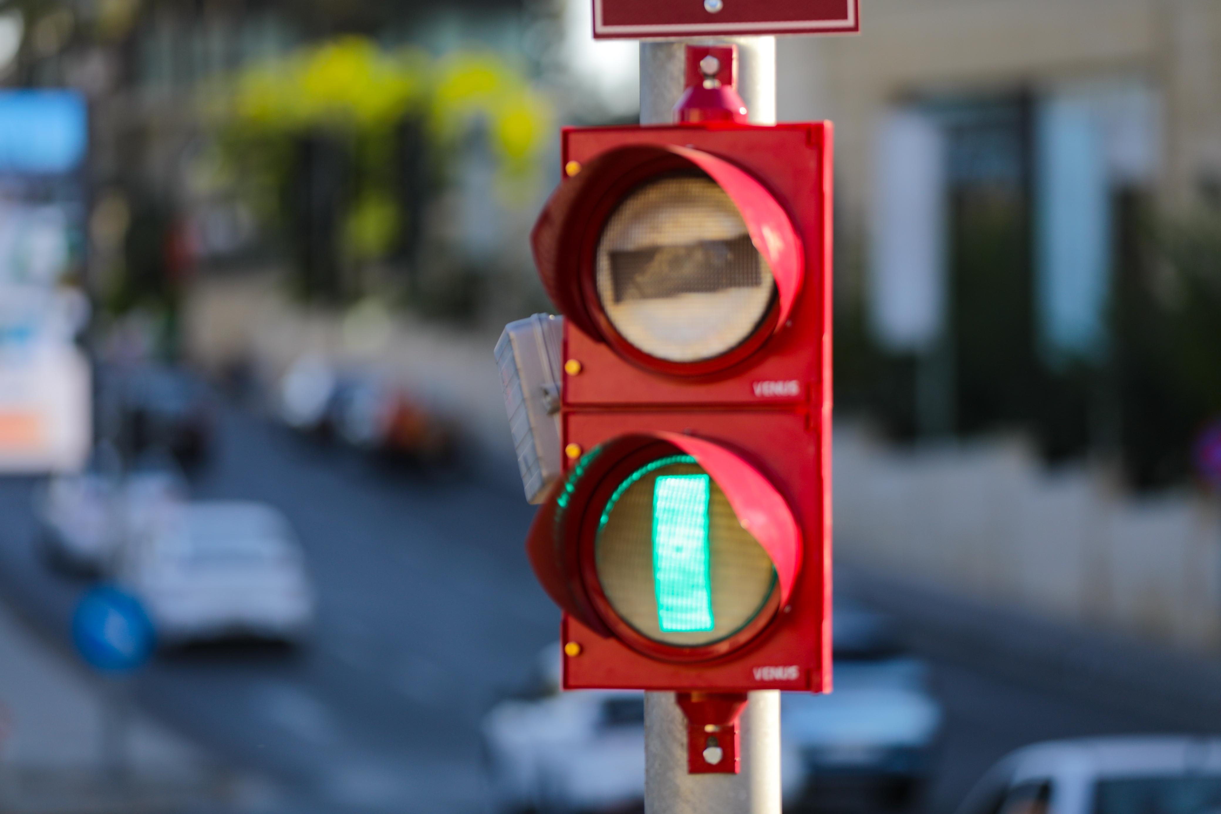 Madar Al-Saa Images 0.4121436797637762