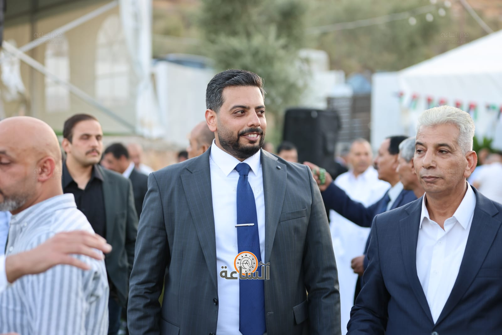 Madar Al-Saa Images 0.39764459345808