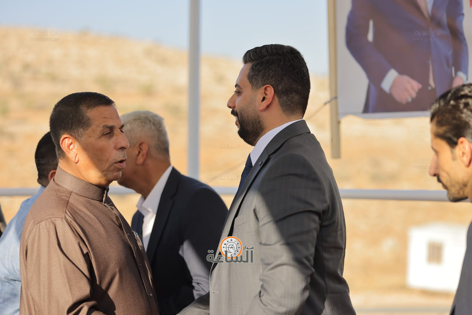 Madar Al-Saa Images 0.4601937233143627