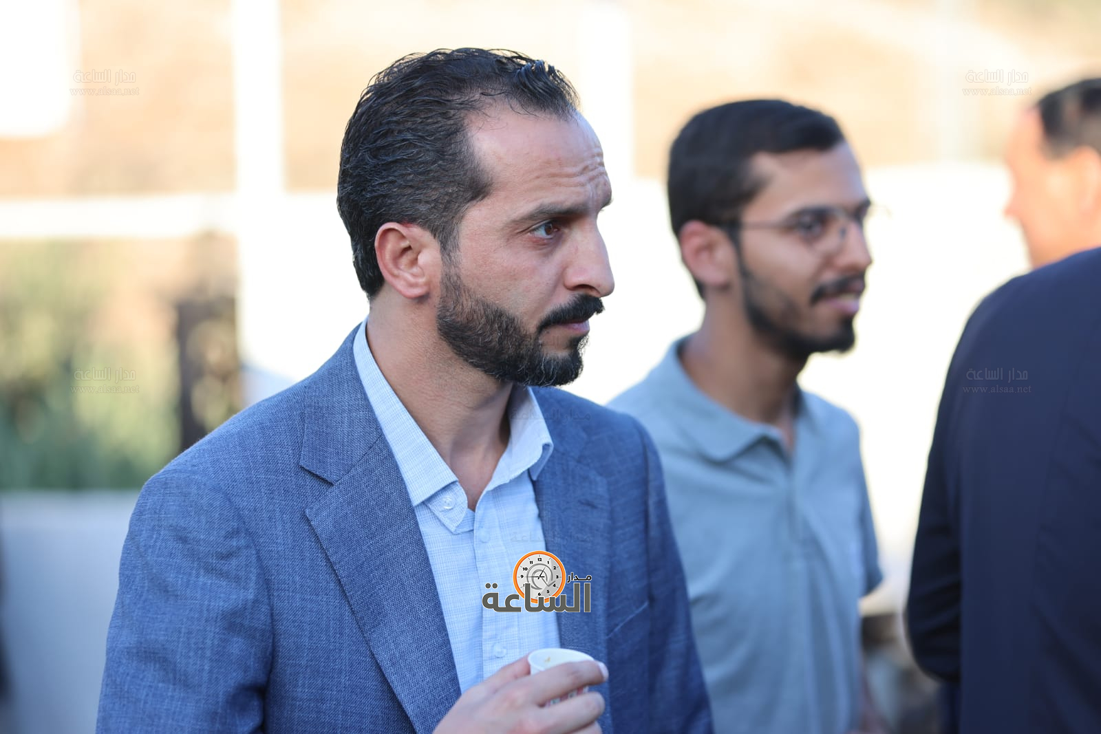 Madar Al-Saa Images 0.8411395613525045