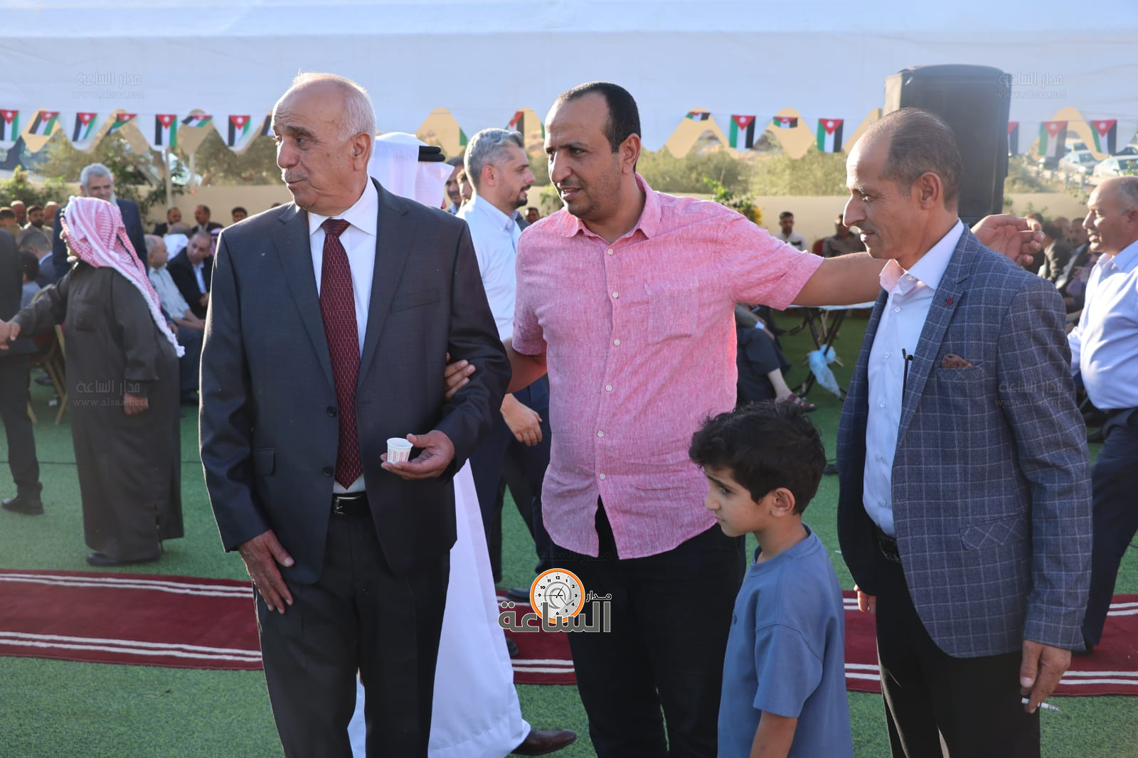 Madar Al-Saa Images 0.21147035392333258